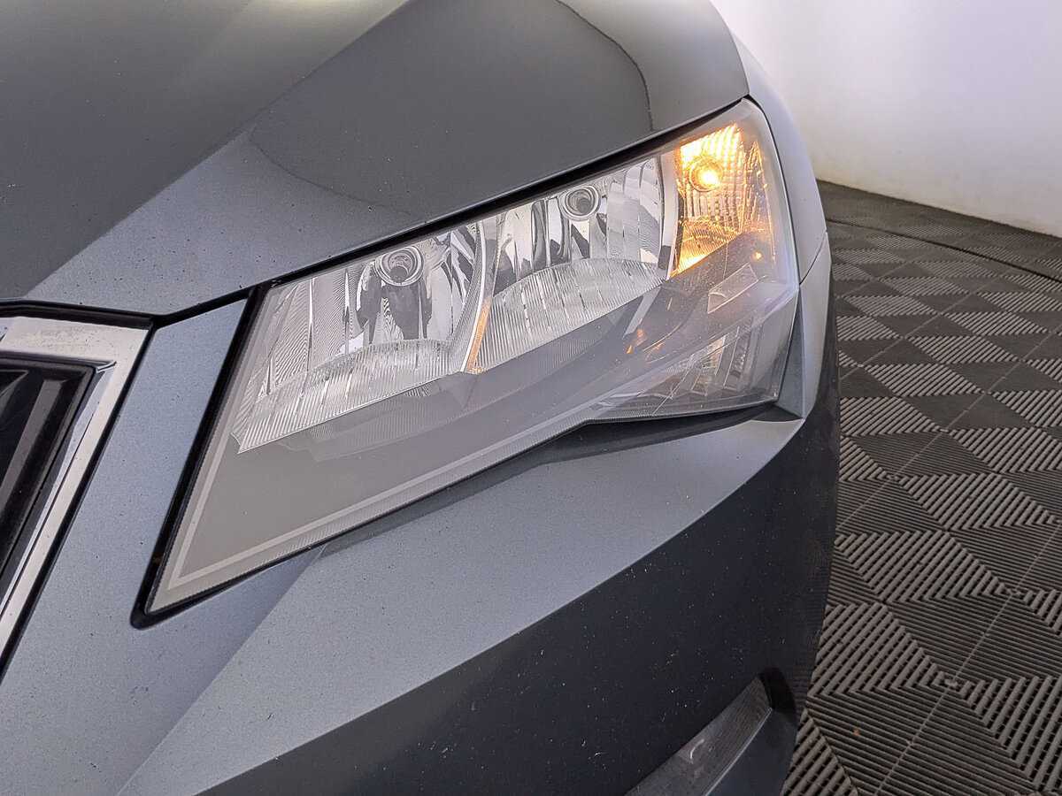Skoda Superb, 2019 Фото №11