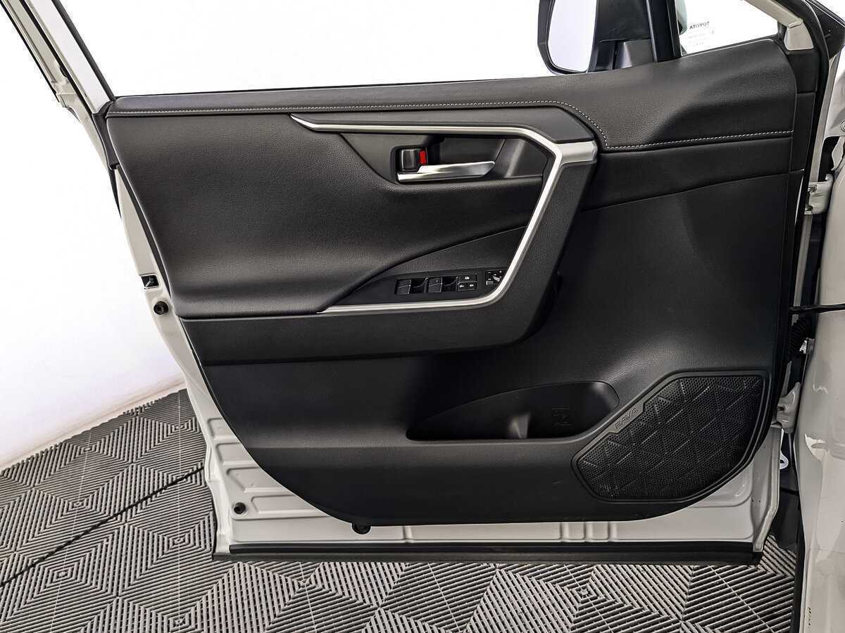 Toyota RAV4, 2021 Фото №17