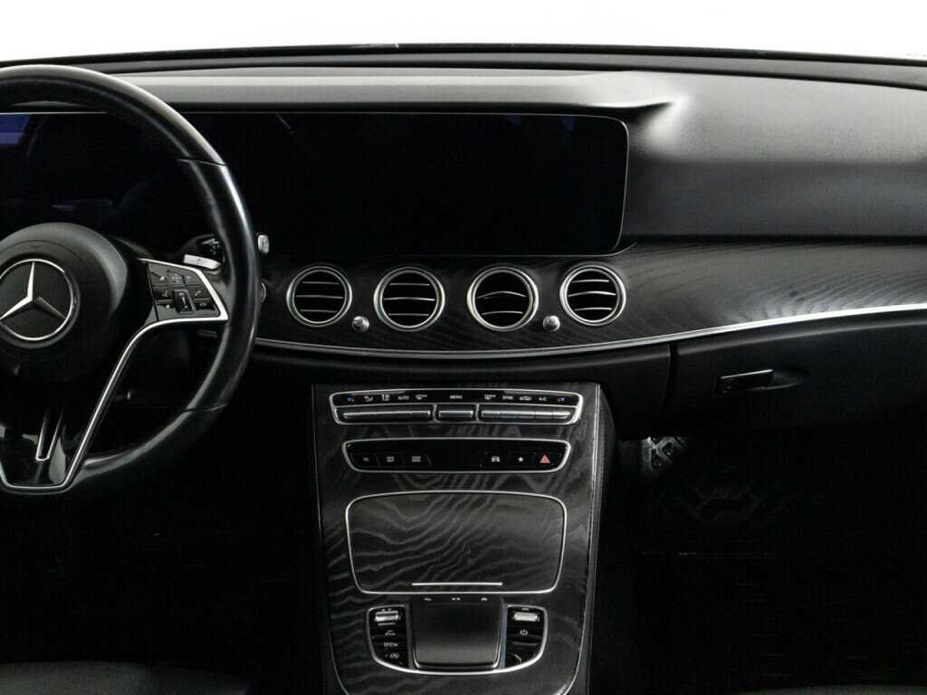 Mercedes-Benz E-Класс 220 d, 2020 Фото №13