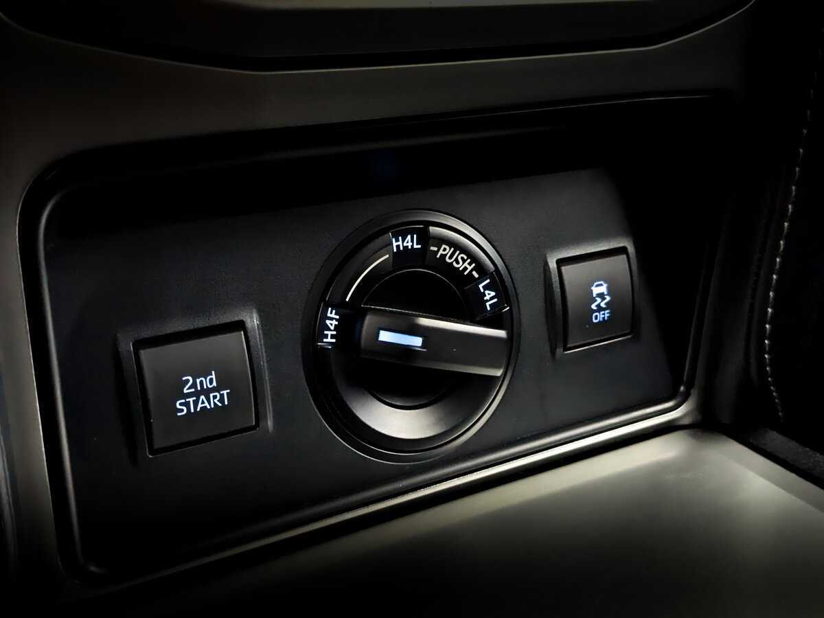 Toyota Land Cruiser Prado, 2022 Фото №27