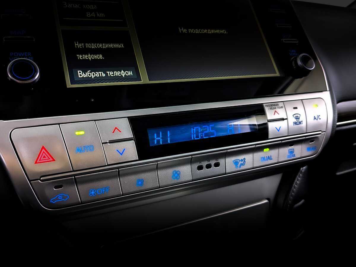 Toyota Land Cruiser Prado, 2022 Фото №28