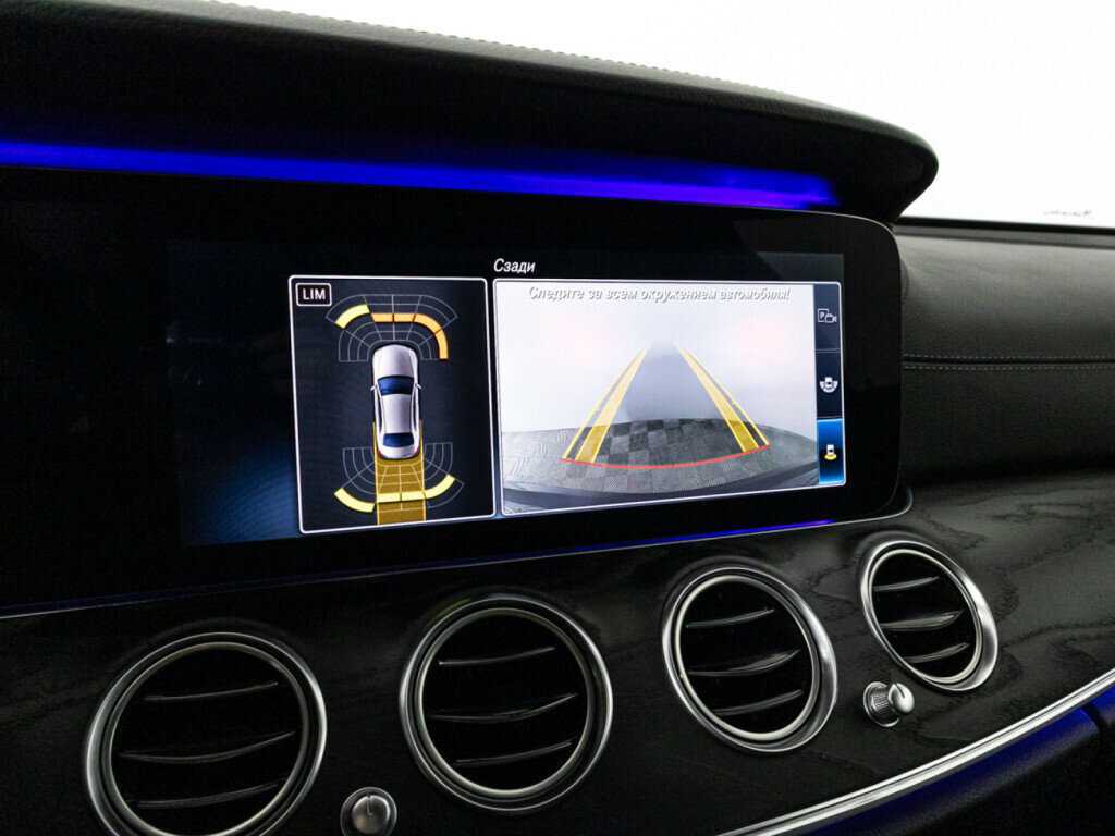 Mercedes-Benz E-Класс 200, 2019 Фото №17