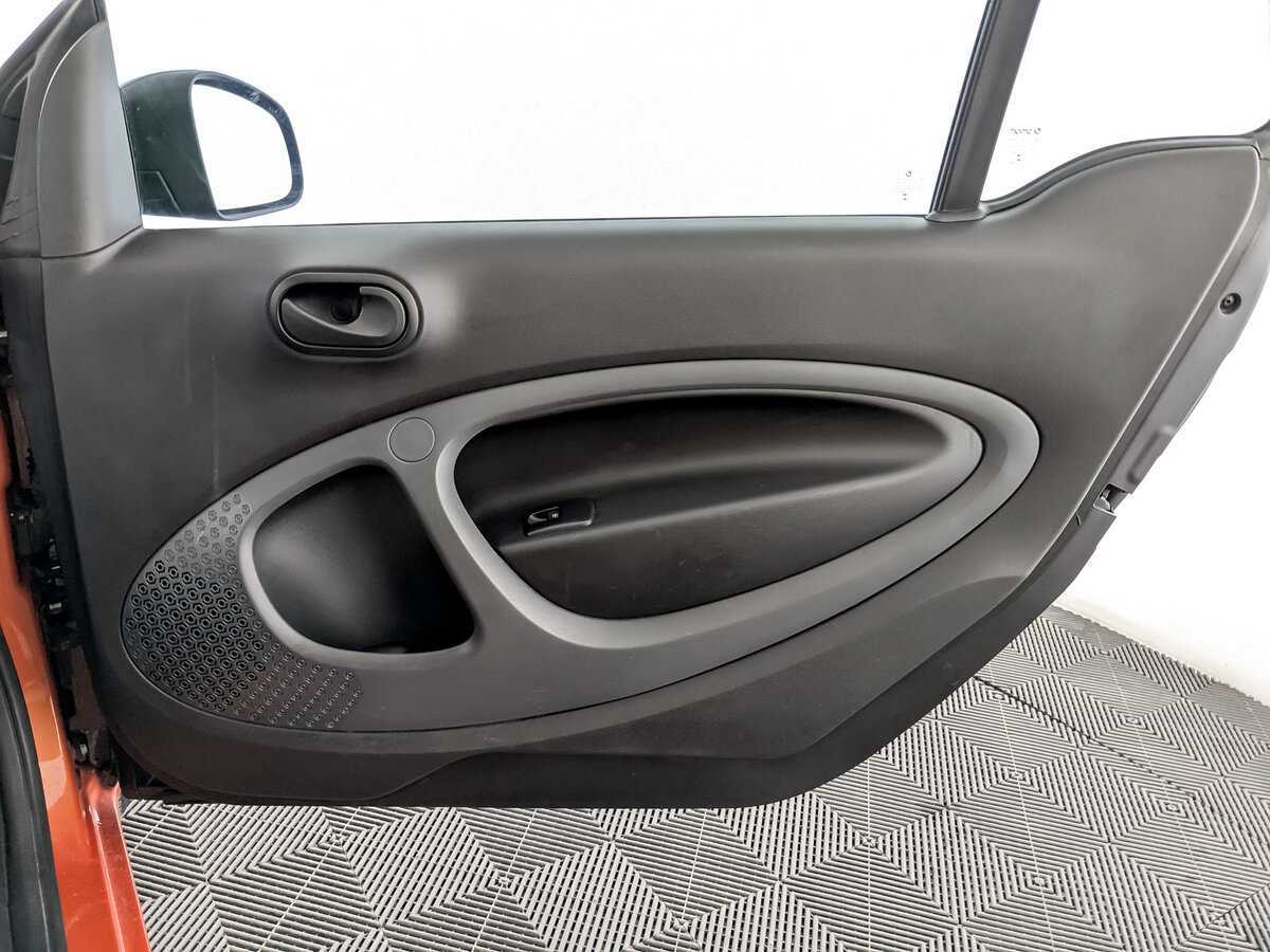 Smart Fortwo, 2018 Фото №23