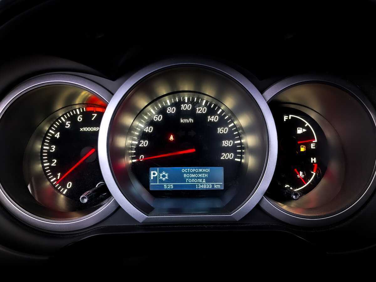 Suzuki Grand Vitara, 2010 Фото №13