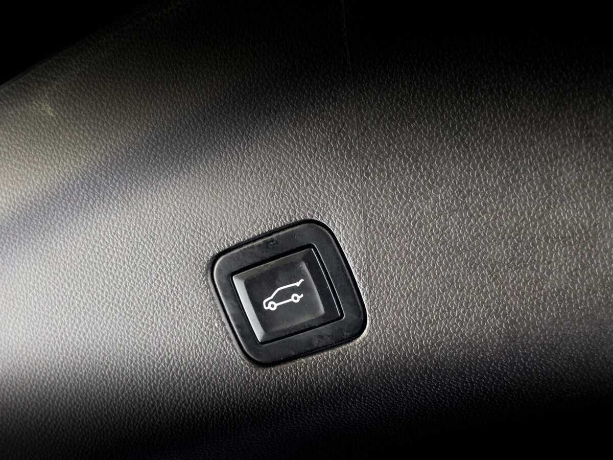 Chevrolet Tahoe, 2022 Фото №24