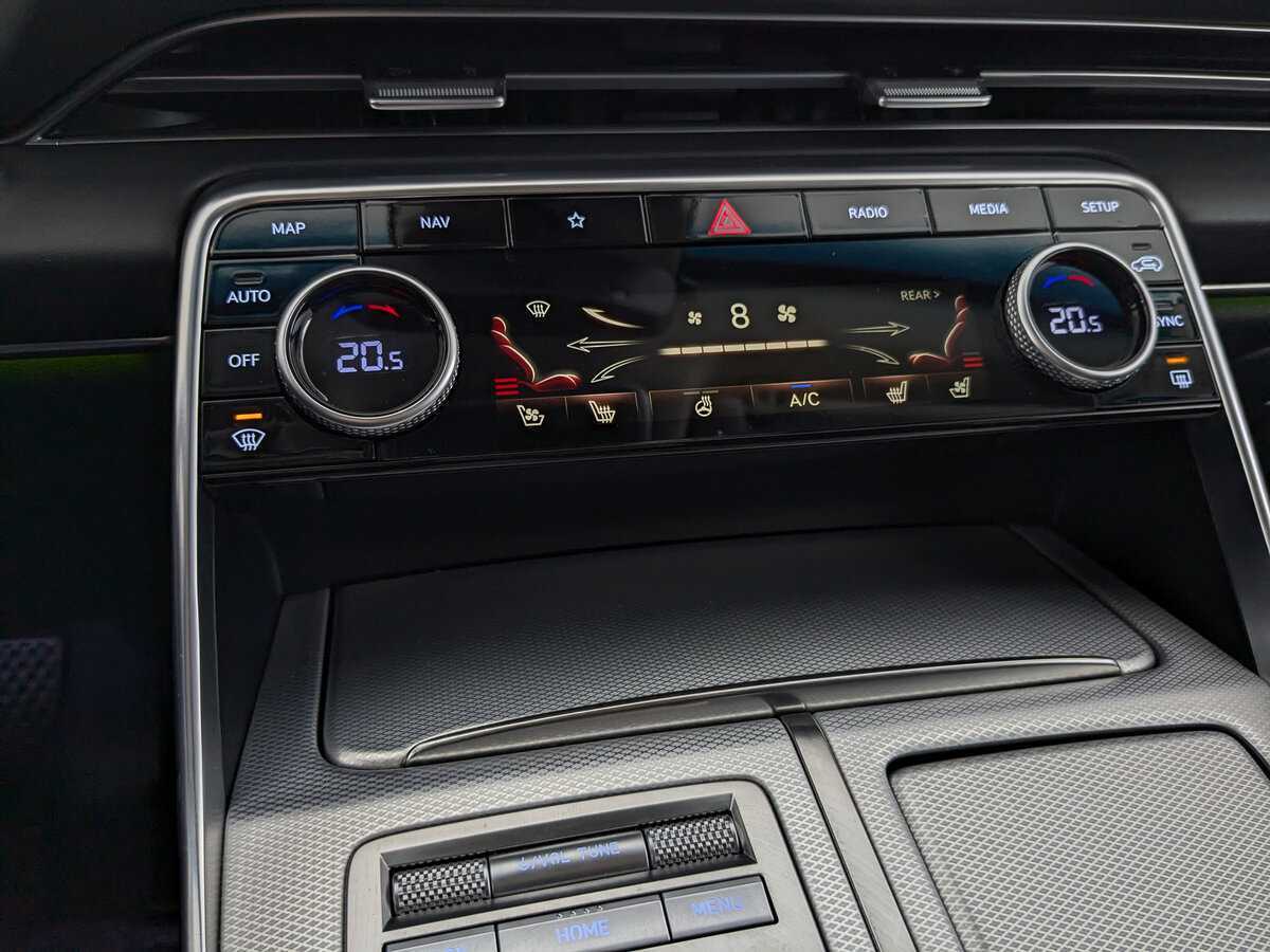 Genesis GV80, 2021 Фото №26