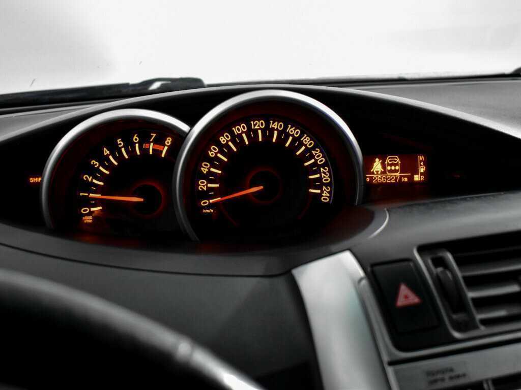 Toyota Verso, 2010 Фото №18