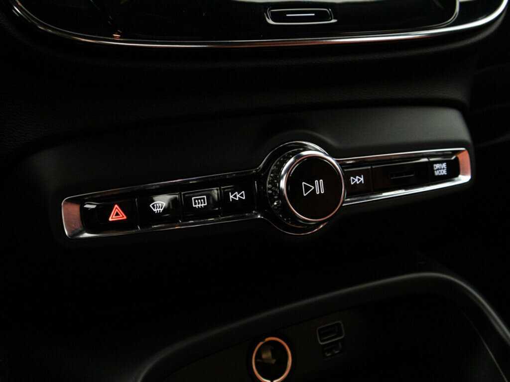 Volvo XC40, 2018 Фото №21