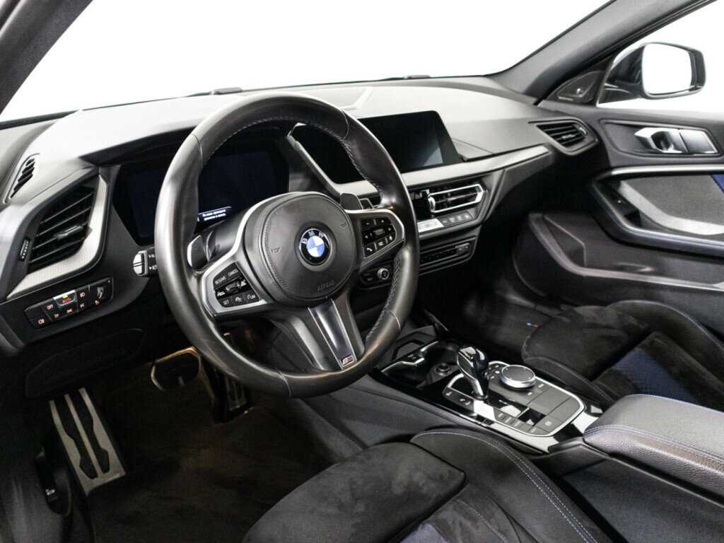 BMW 1 серии M135i xDrive, 2019 Фото №11