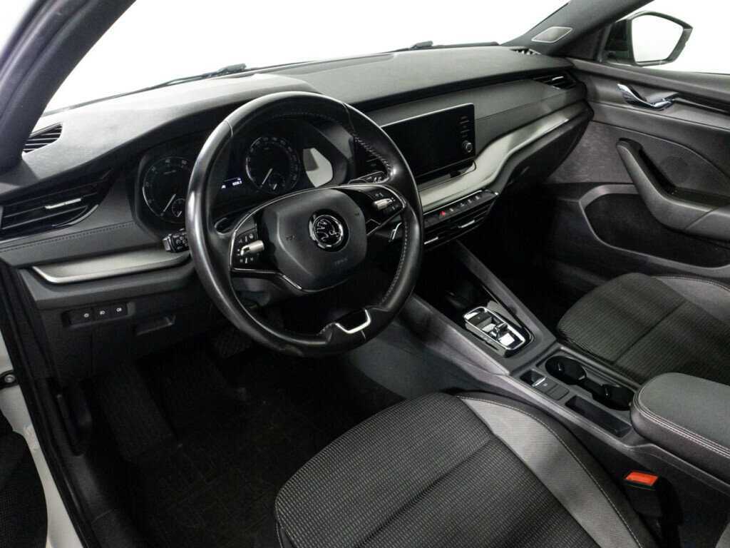 Skoda Octavia, 2021 Фото №11