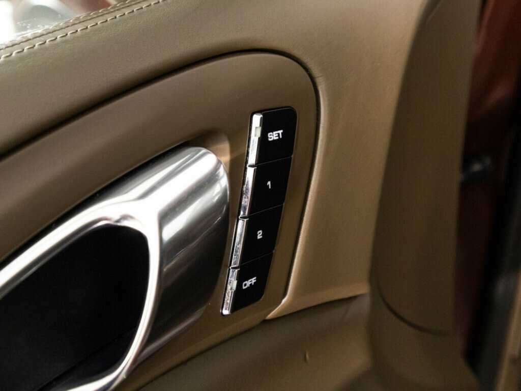 Porsche Cayenne Diesel, 2010 Фото №23