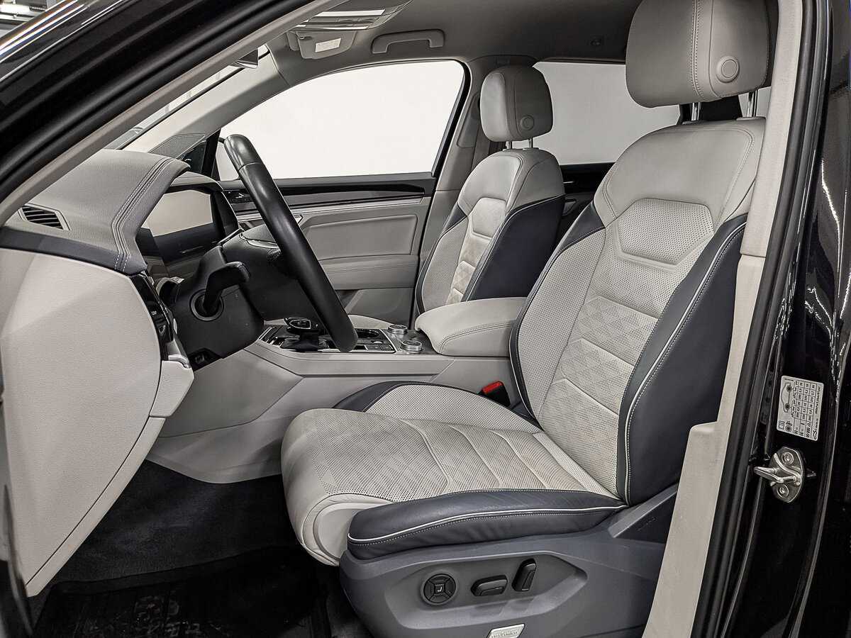 Volkswagen Touareg, 2020 Фото №20