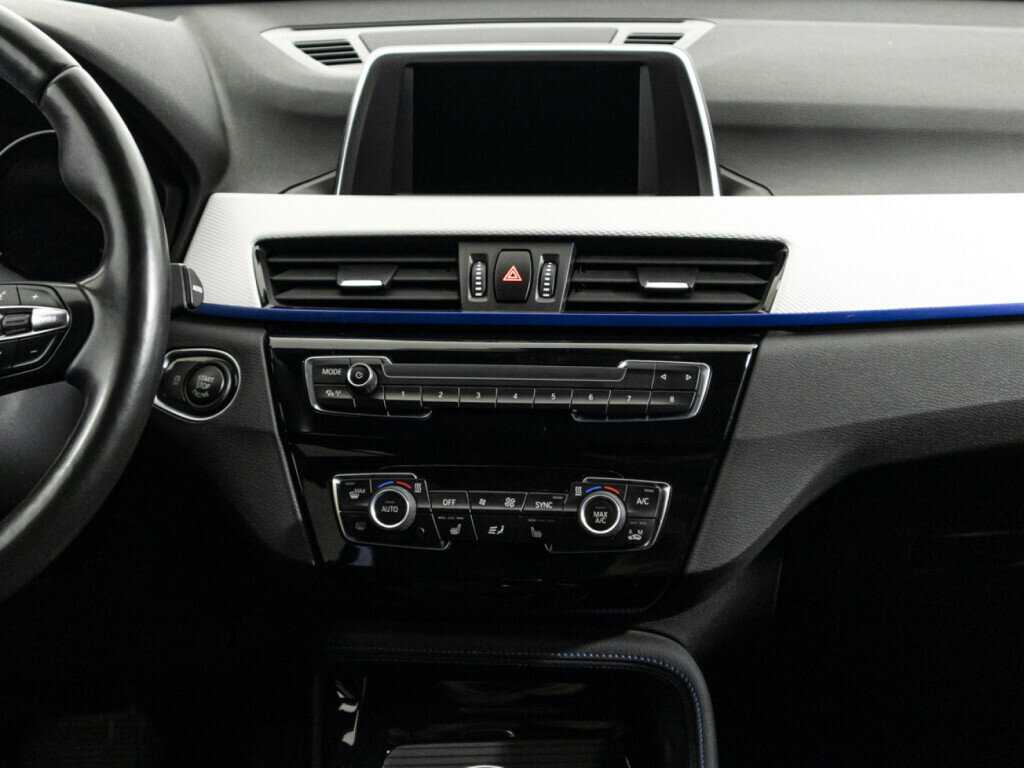 BMW X1 20i xDrive, 2019 Фото №14