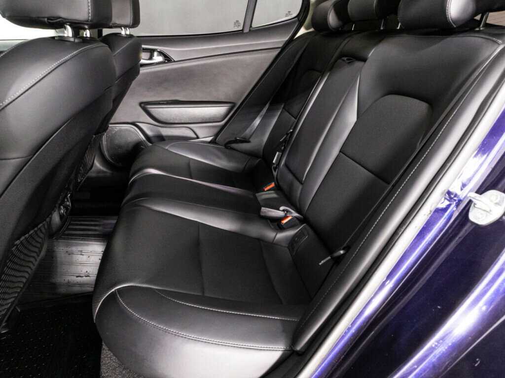 Kia Stinger, 2019 Фото №10