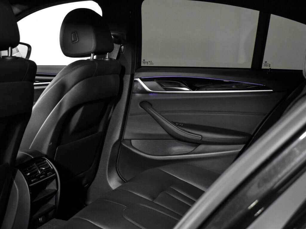 BMW 5 серии 520i, 2018 Фото №13