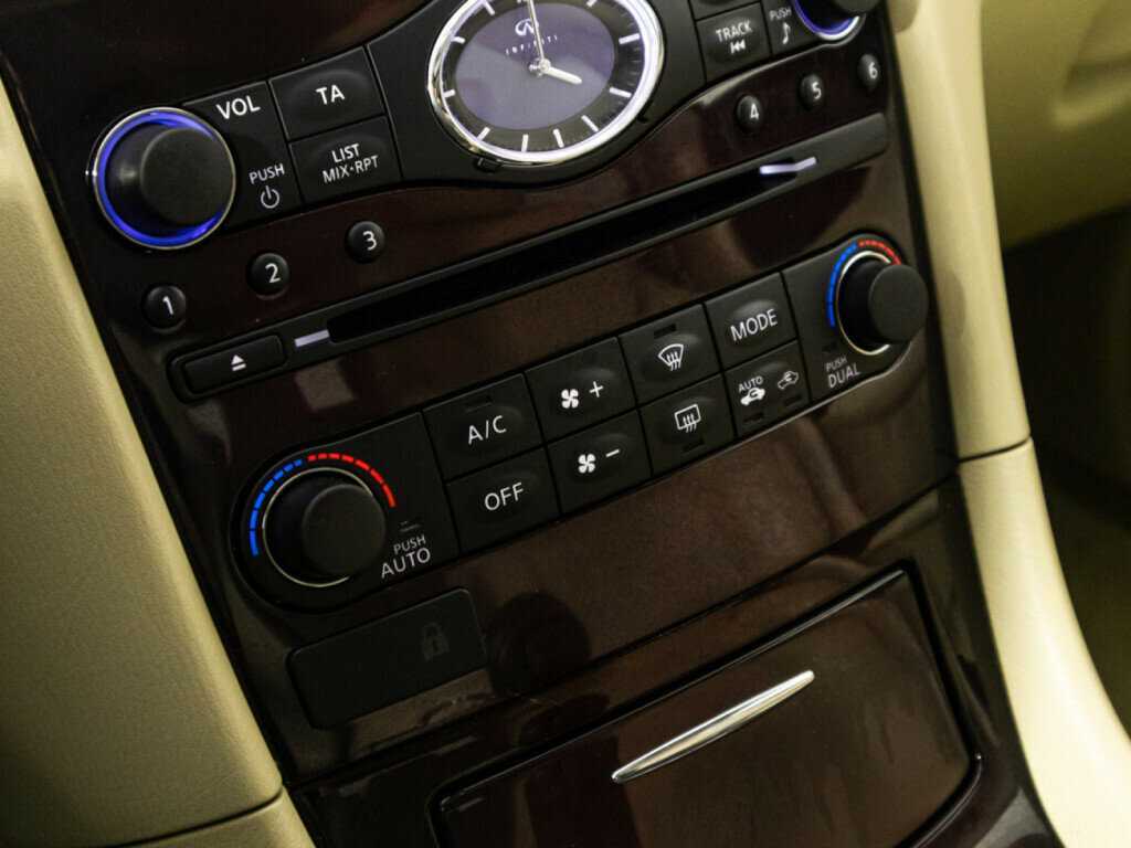 Infiniti QX50, 2016 Фото №21