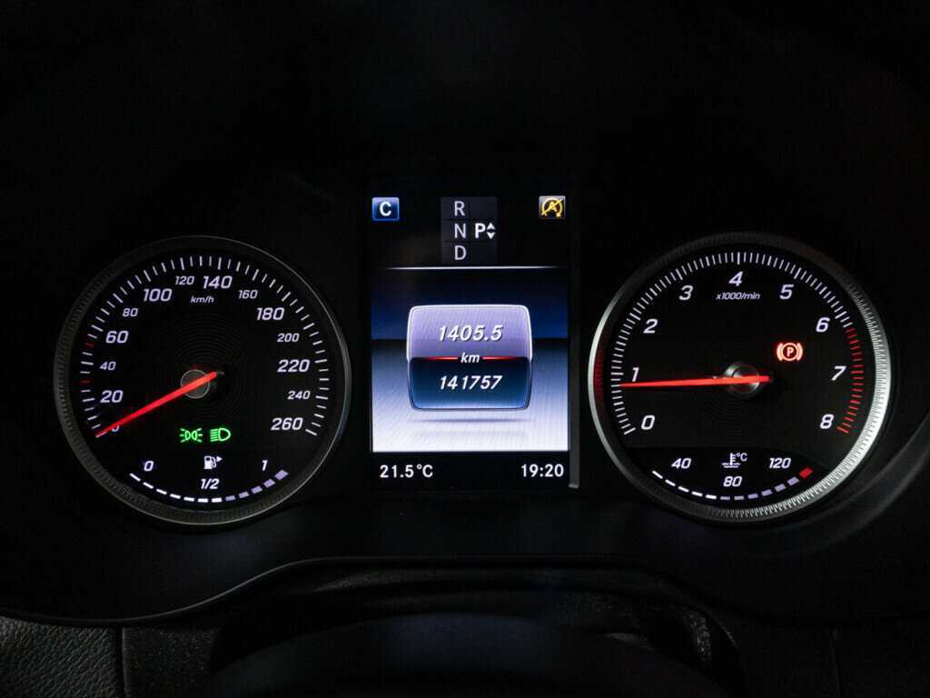 Mercedes-Benz GLC 250, 2018 Фото №12