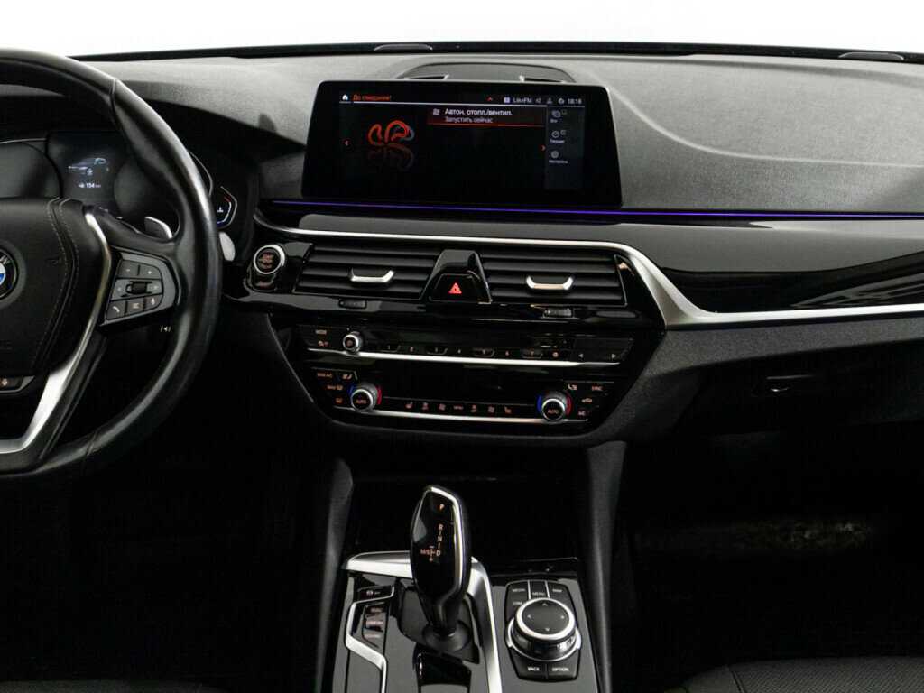 BMW 5 серии 520d xDrive, 2020 Фото №14