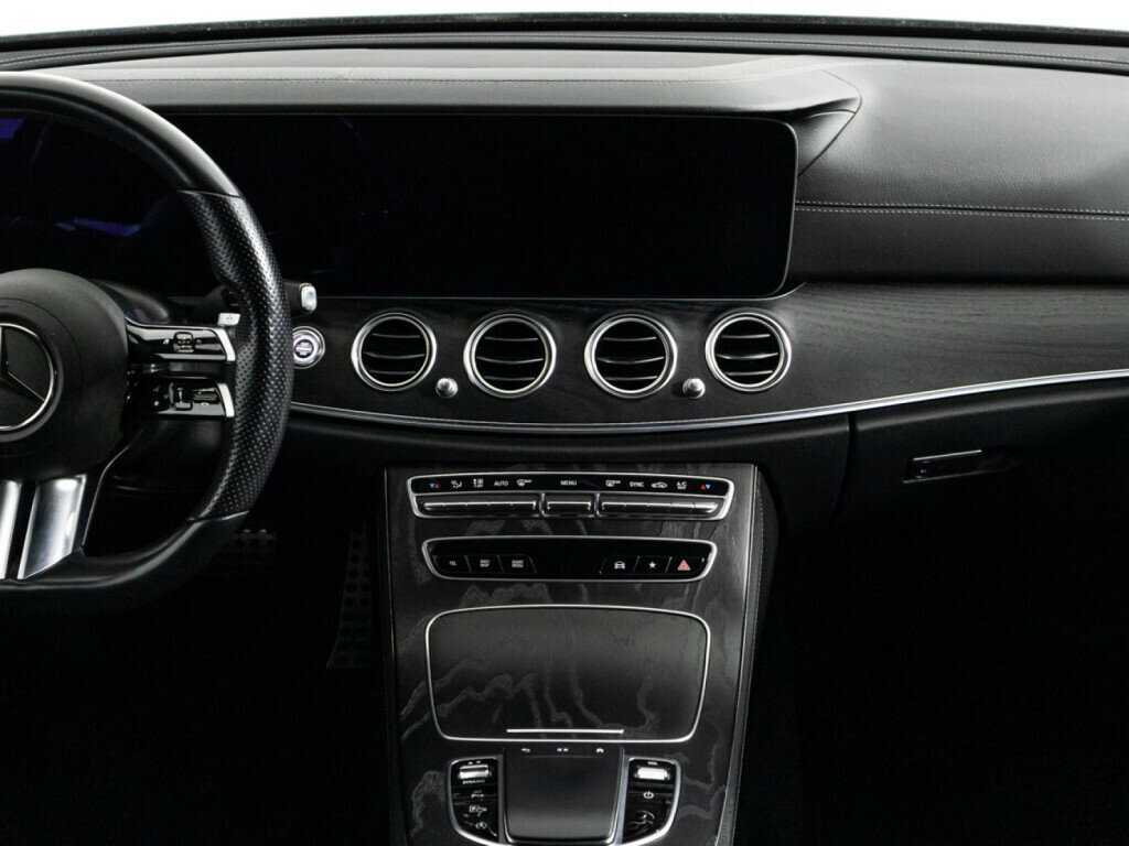 Mercedes-Benz E-Класс 220 d, 2020 Фото №14