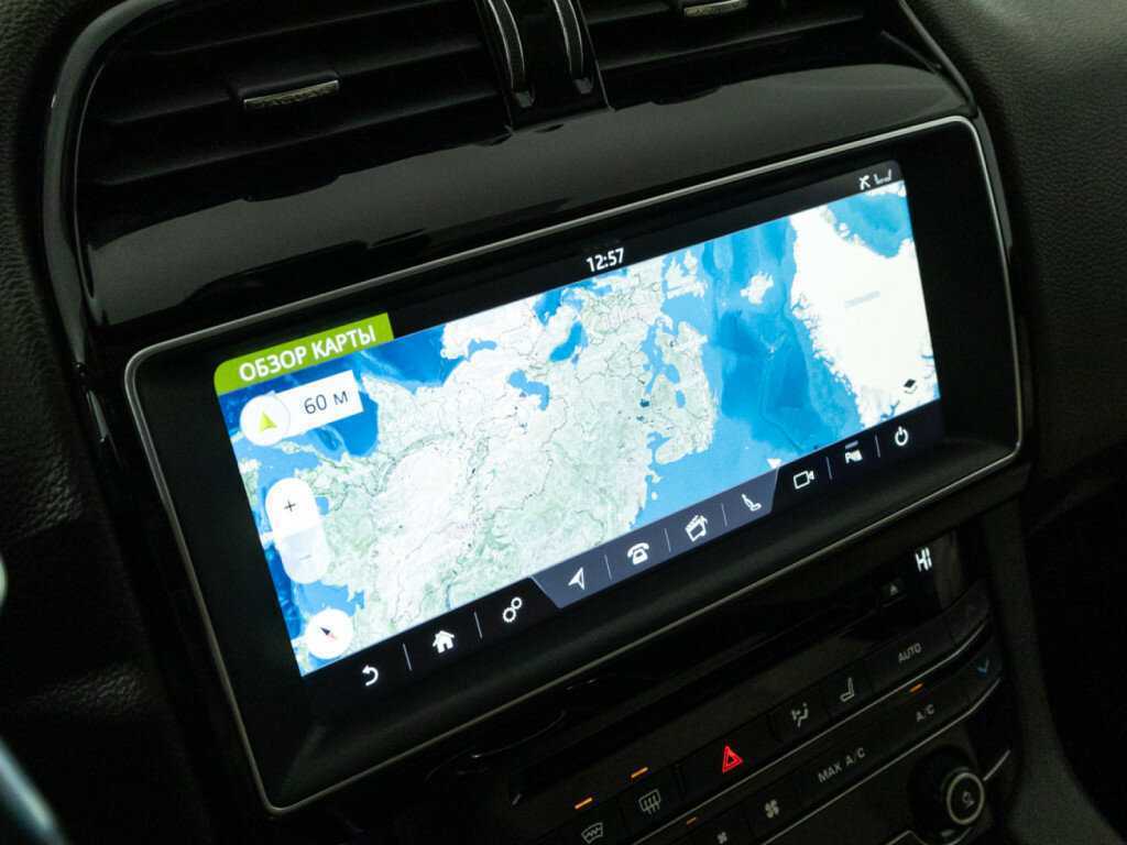 Jaguar F-Pace, 2016 Фото №19