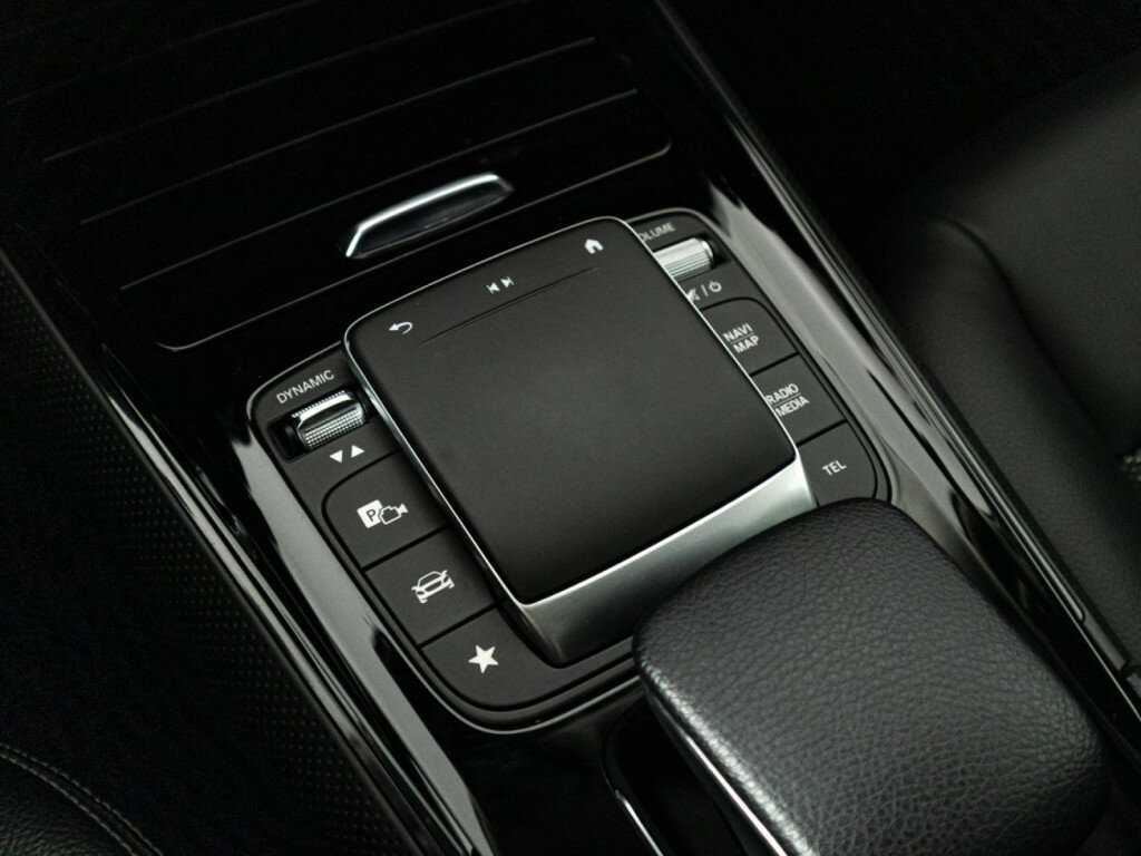 Mercedes-Benz GLB 200, 2020 Фото №19