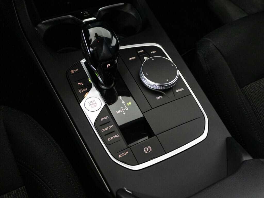 BMW 1 серии 120d xDrive, 2019 Фото №15