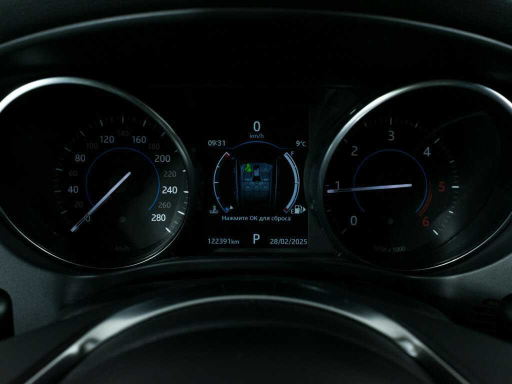 Jaguar F-Pace, 2017 Фото №13