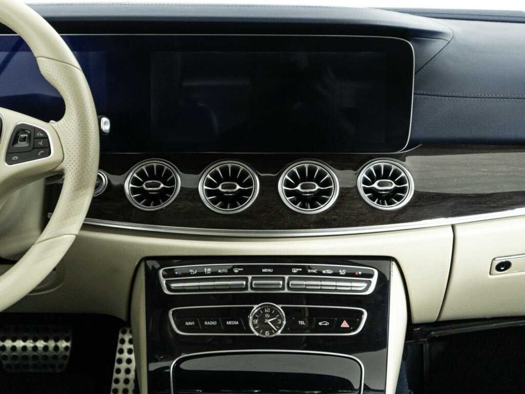 Mercedes-Benz E-Класс 200, 2017 Фото №14