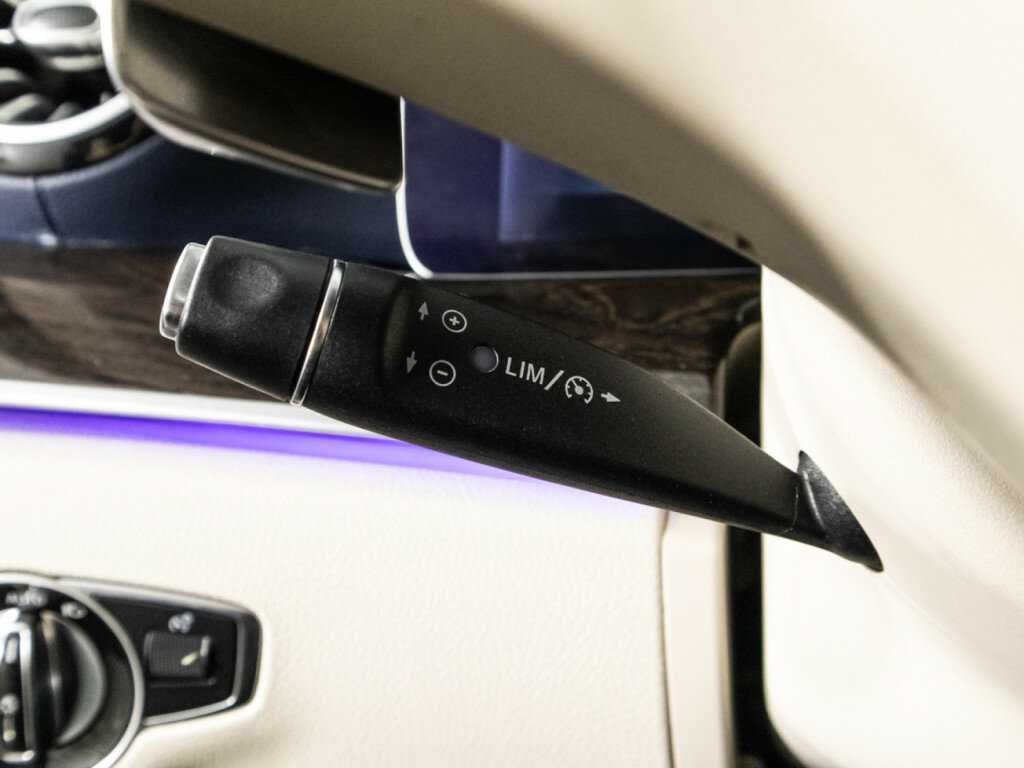 Mercedes-Benz E-Класс 200, 2017 Фото №21