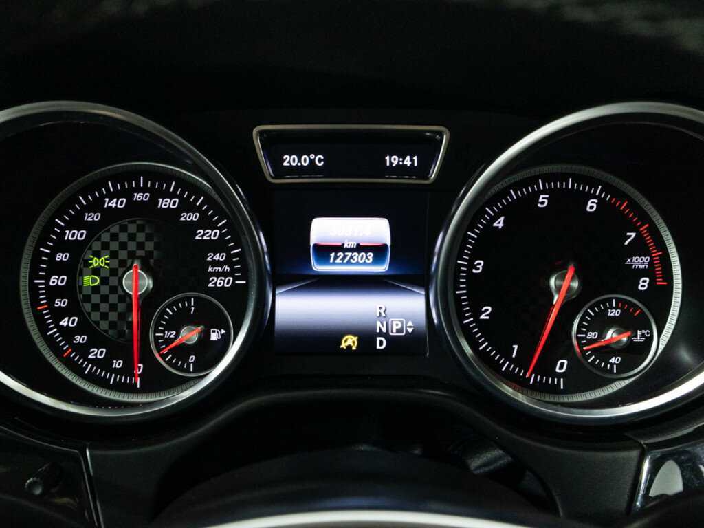 Mercedes-Benz GLE Coupe 400, 2016 Фото №12