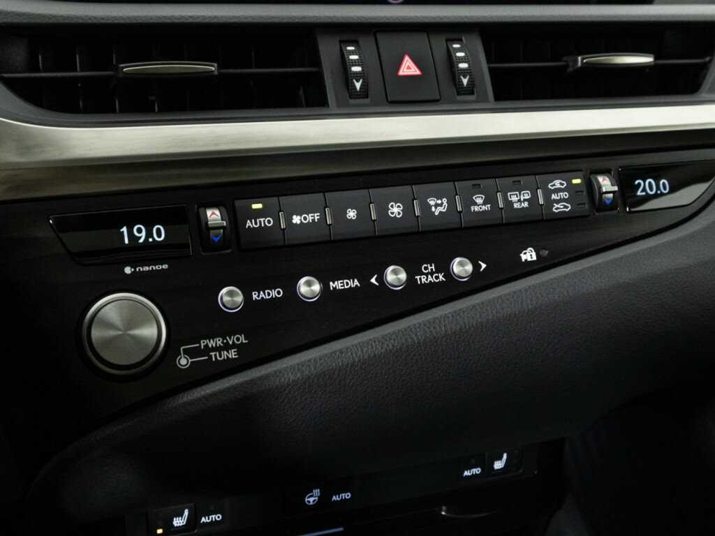 Lexus ES 250, 2021 Фото №15