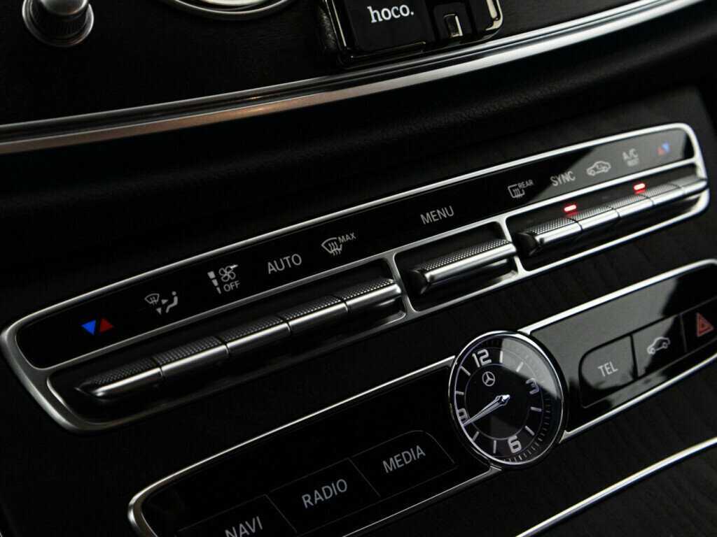 Mercedes-Benz E-Класс 200, 2019 Фото №16