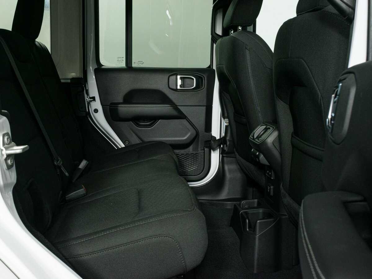 Jeep Wrangler, 2022 Фото №11