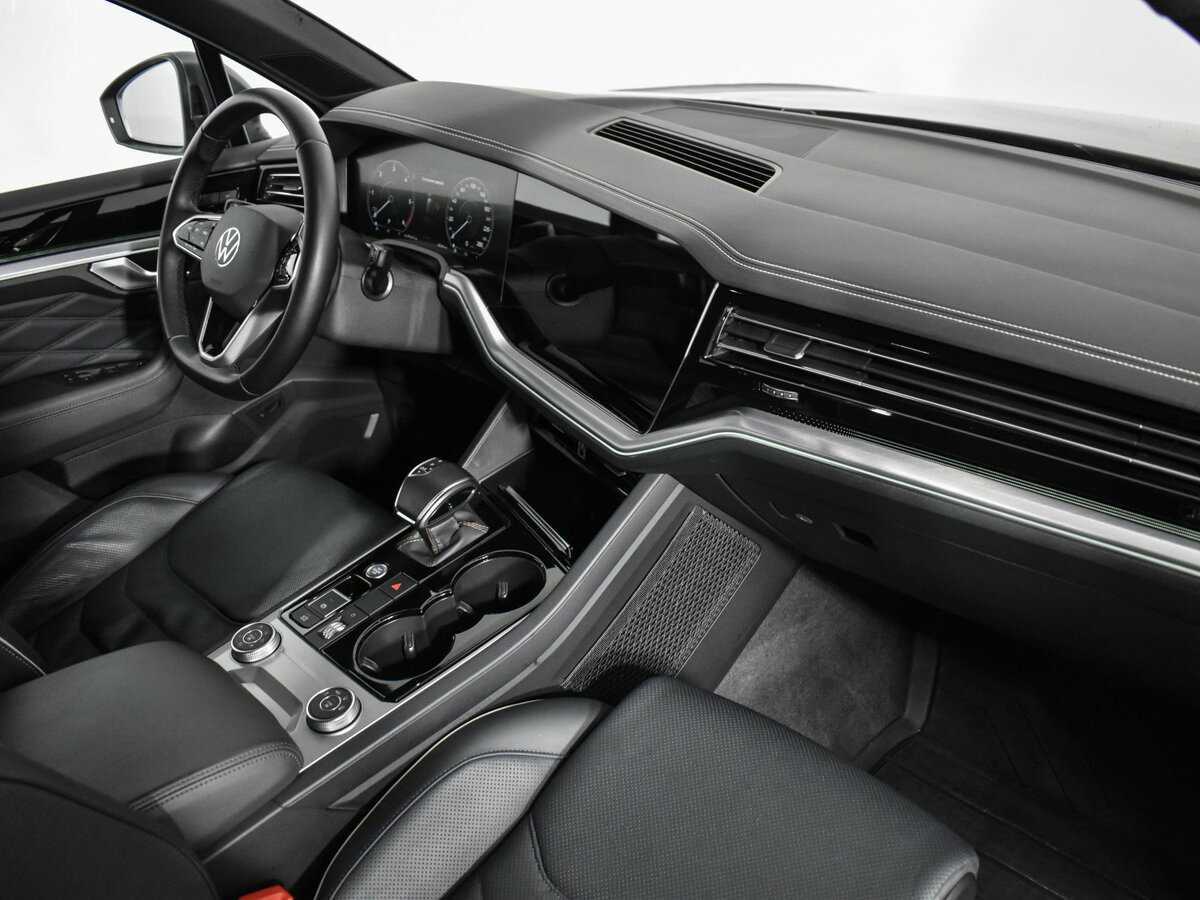 Volkswagen Touareg, 2021 Фото №13