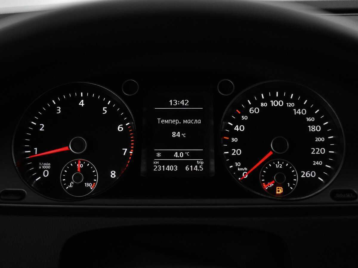 Volkswagen Passat, 2011 Фото №20