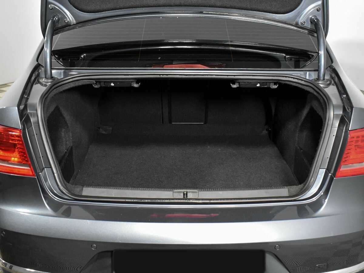 Volkswagen Passat, 2011 Фото №21