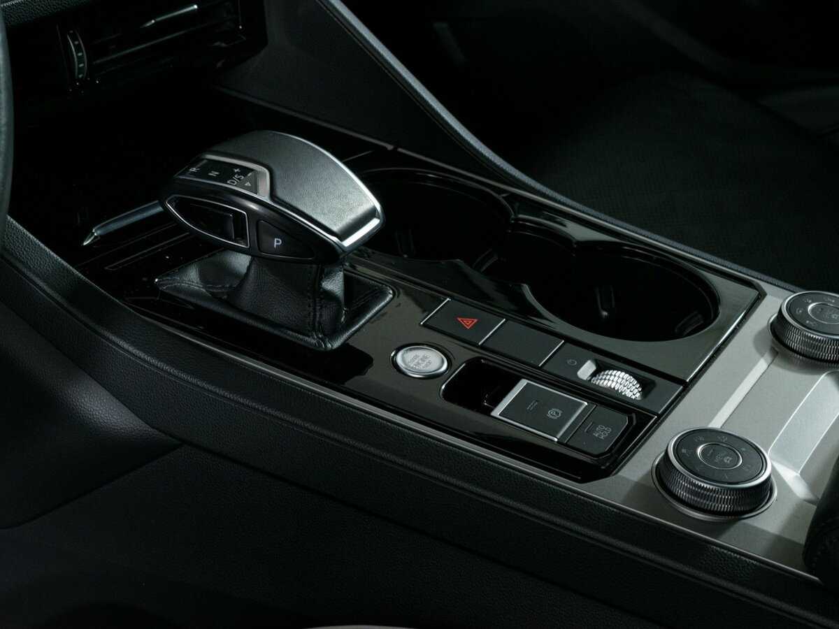 Volkswagen Touareg, 2019 Фото №19