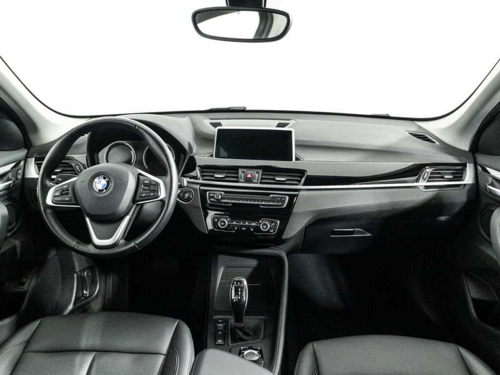 BMW X1 20i xDrive, 2021 Фото №13