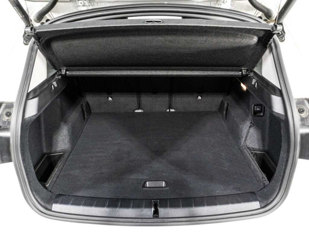 BMW X1 20i xDrive, 2021 Фото №15