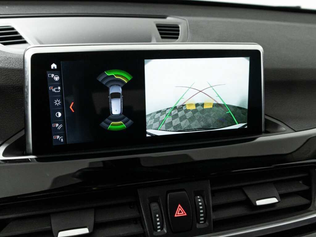 BMW X1 20i xDrive, 2021 Фото №17