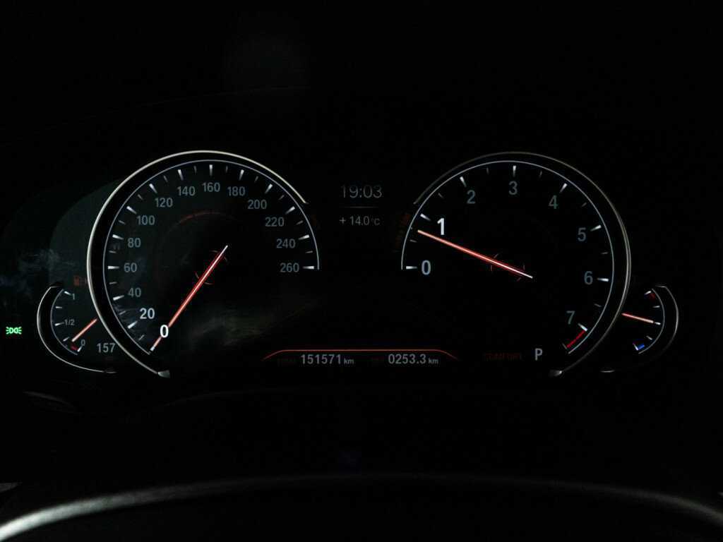 BMW 5 серии 530i xDrive, 2018 Фото №12