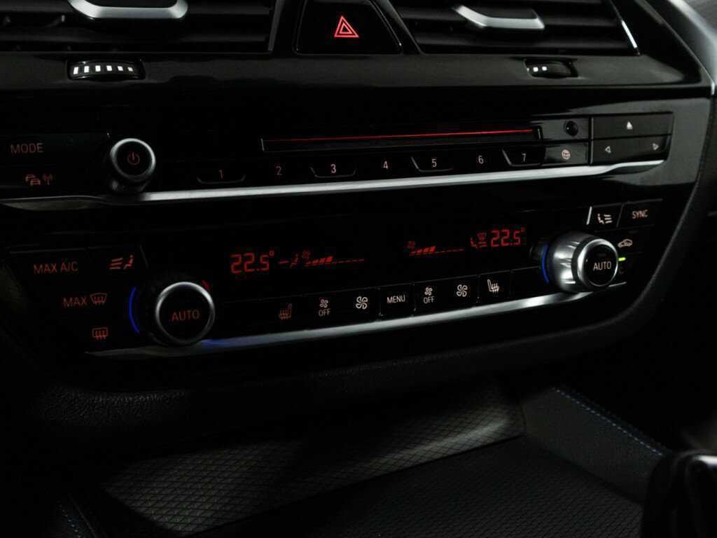 BMW 5 серии 530i xDrive, 2018 Фото №18