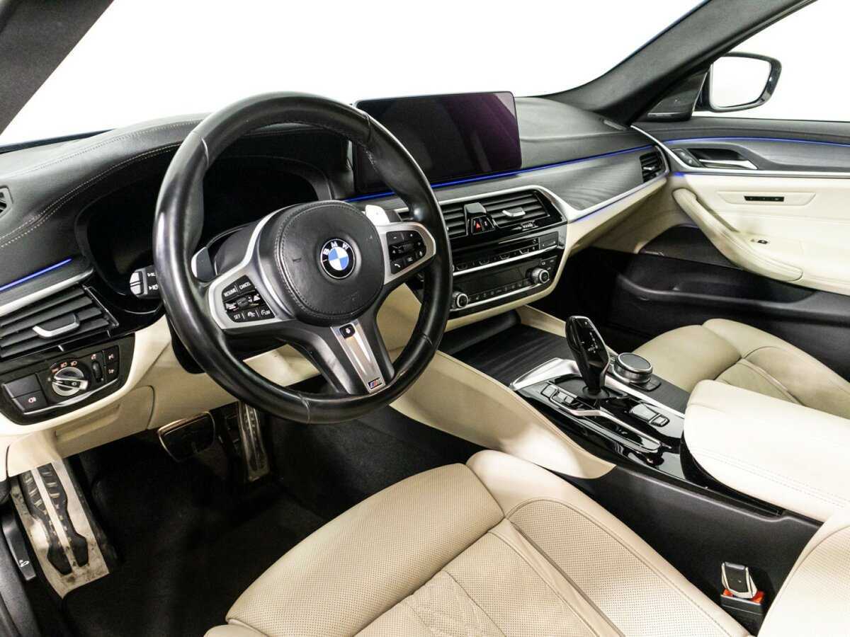 BMW 5 серии 530d xDrive, 2020 Фото №11