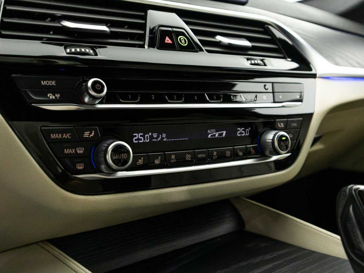 BMW 5 серии 530d xDrive, 2020 Фото №19