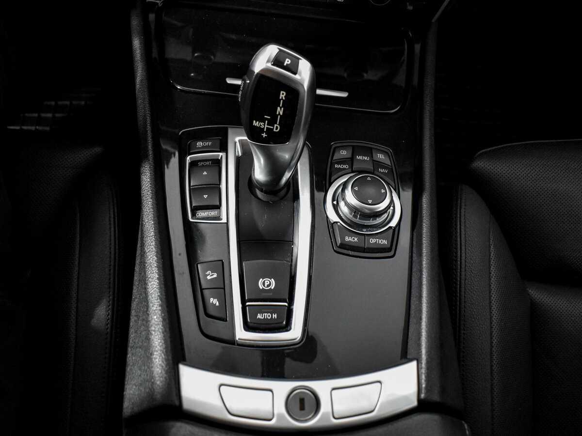 BMW 5 серии Gran Turismo 535i xDrive, 2010 Фото №9