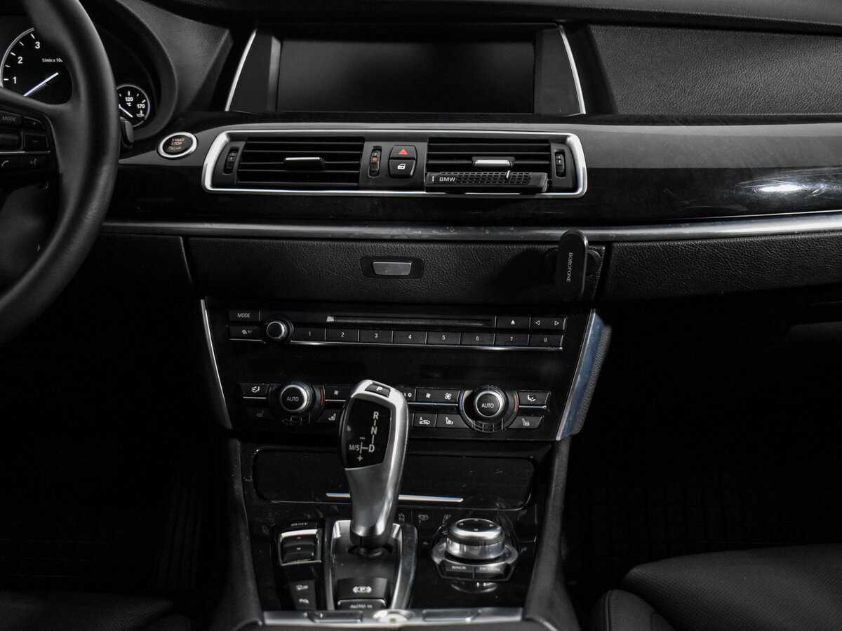 BMW 5 серии Gran Turismo 535i xDrive, 2010 Фото №16