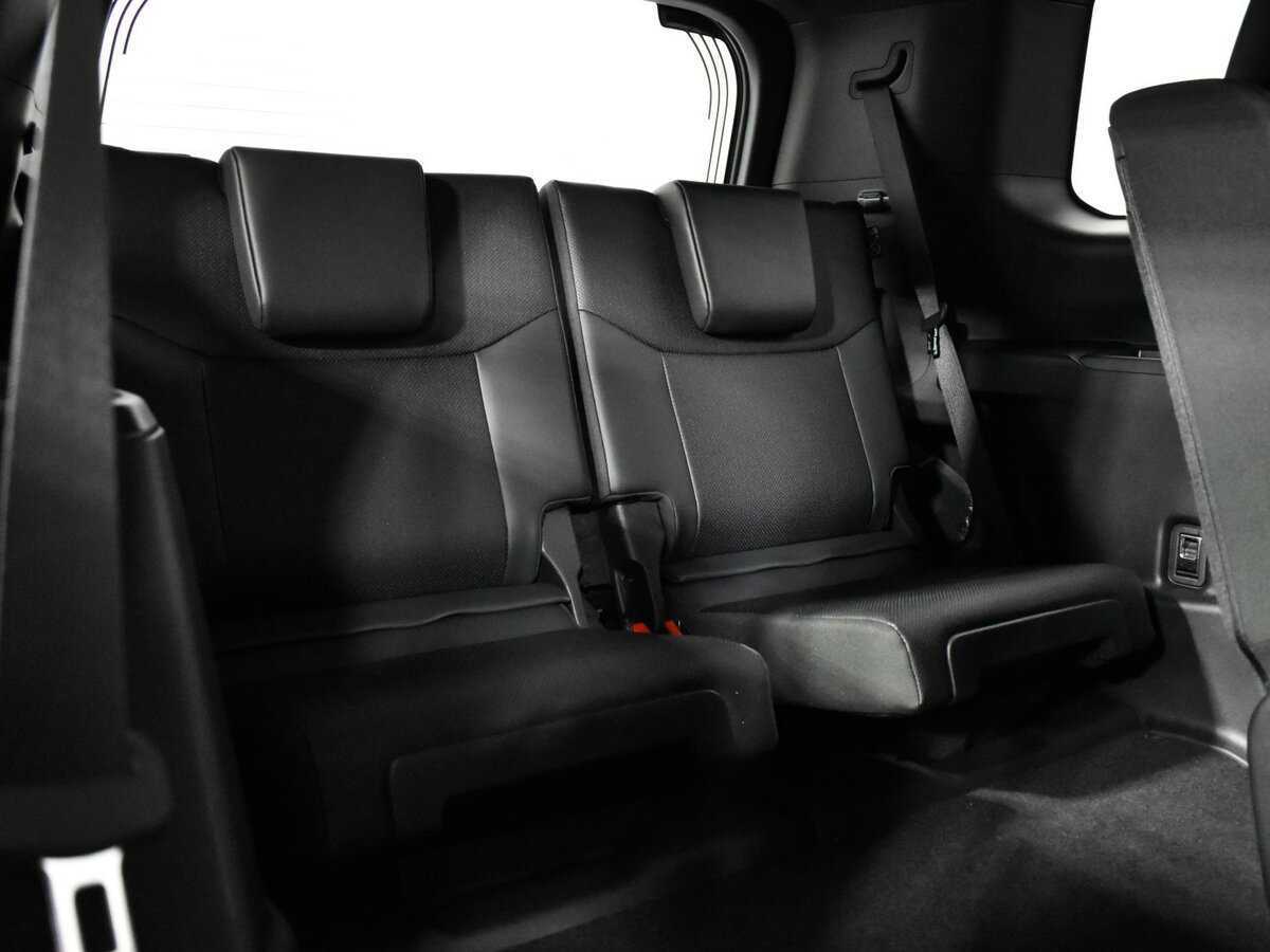 Toyota Land Cruiser Prado, 2024 Фото №11