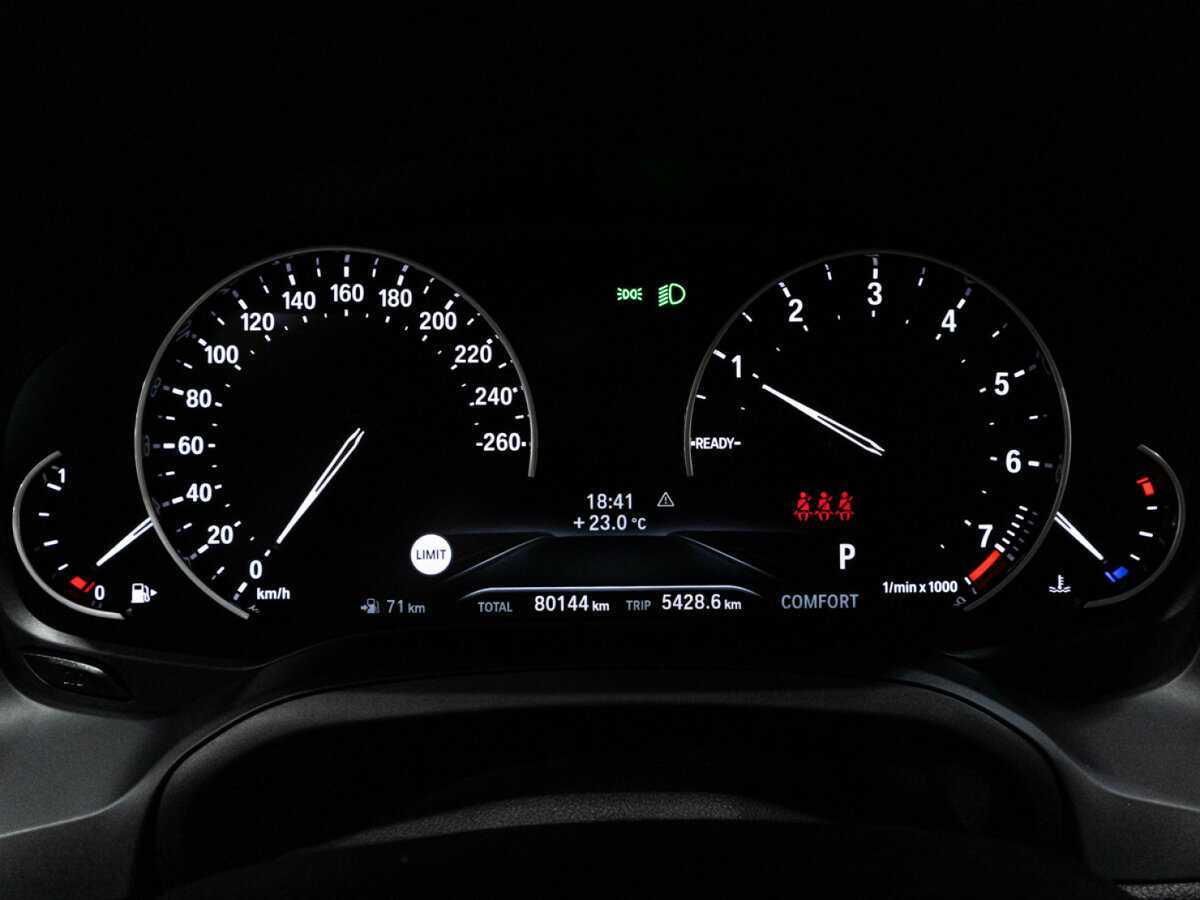 BMW 3 серии 320i, 2019 Фото №12