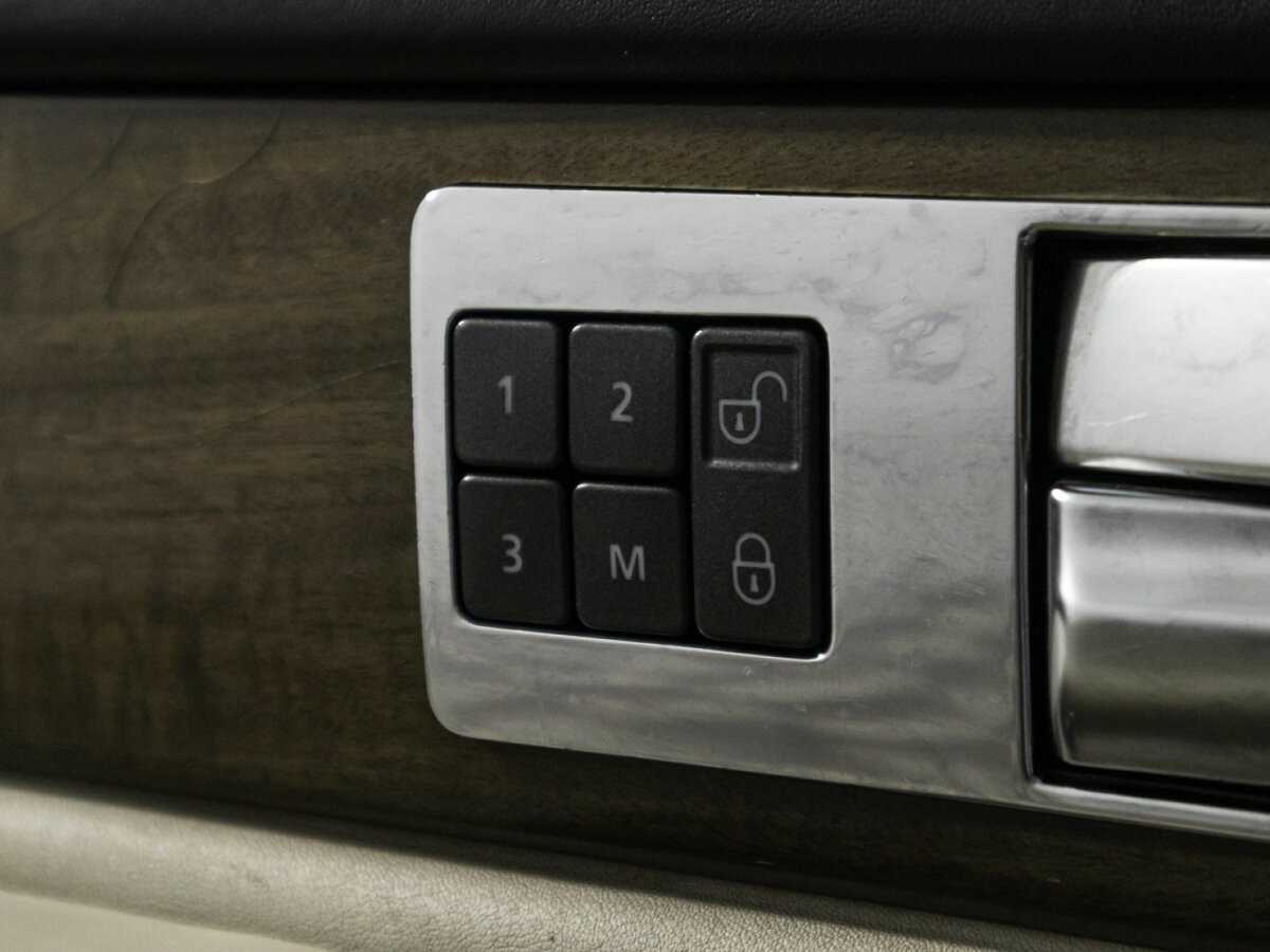 Land Rover Range Rover Sport, 2011 Фото №15