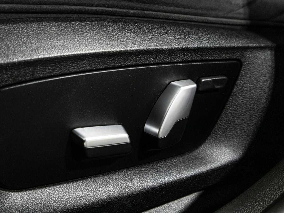 BMW 5 серии 530i xDrive, 2017 Фото №14